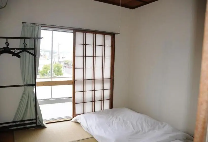 エコノミールーム, Guest House Aki