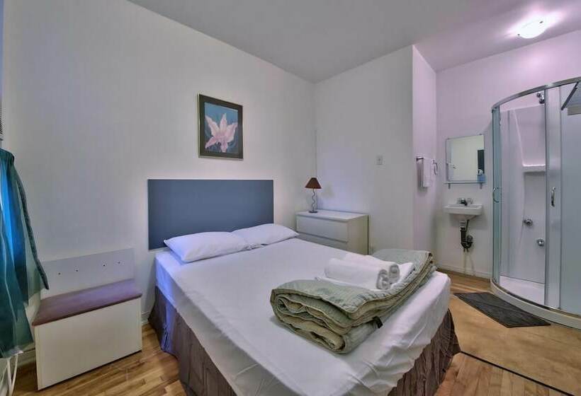 חדר משפחתי, Mini Inc