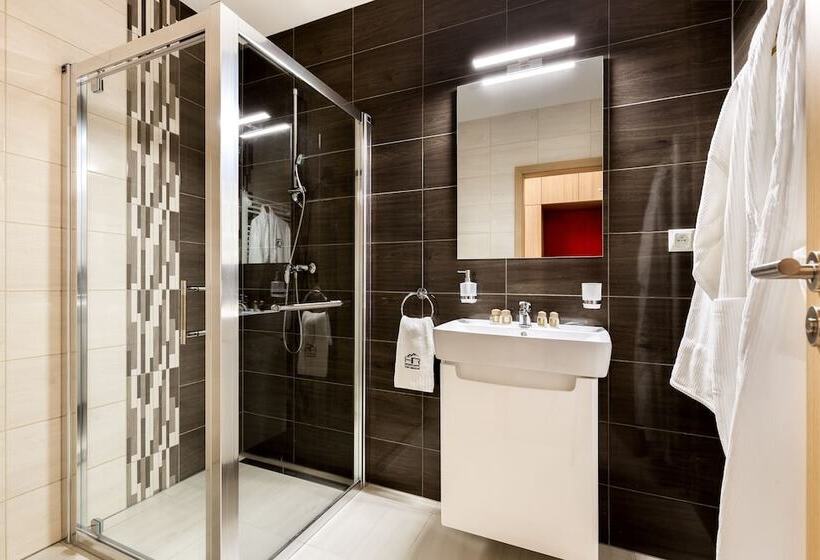 Семейные Апартаменты, Apartmánový Hotel Hrebienok Resort