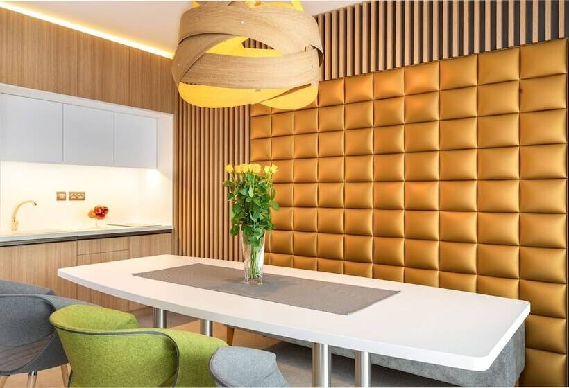 Семейные Апартаменты, Apartmánový Hotel Hrebienok Resort