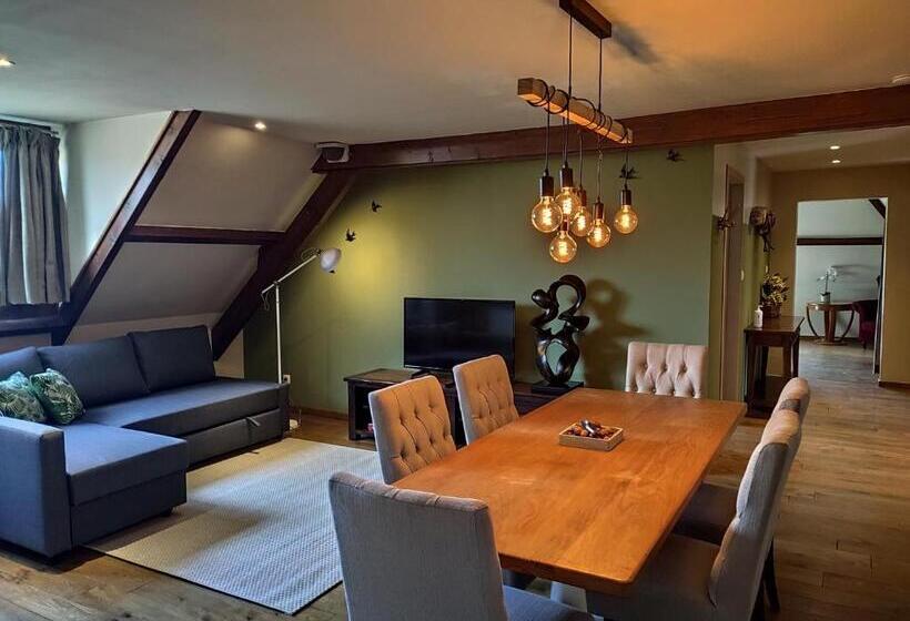 庭の見える１ベッドルームアパートメント, Het Hemelsveld