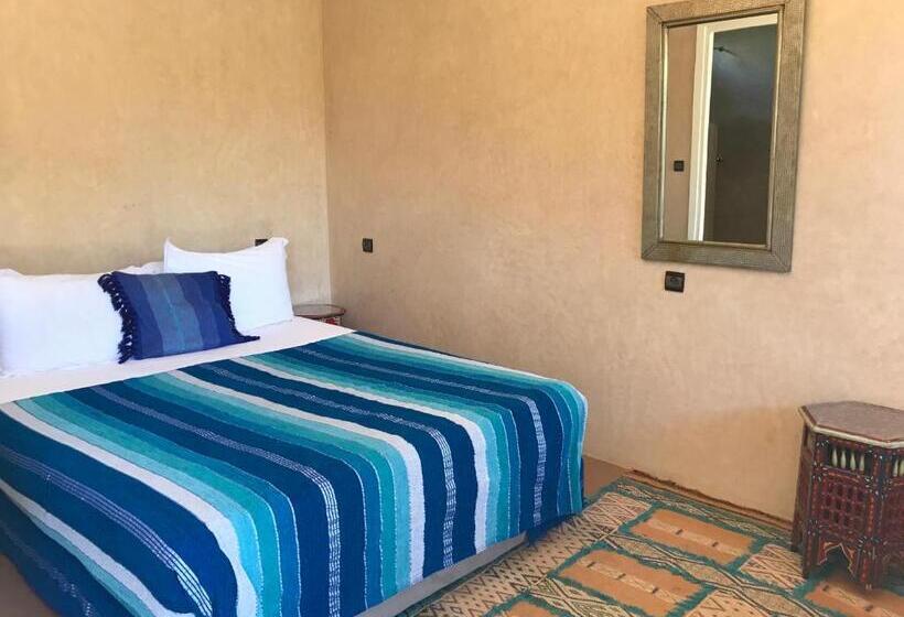 スタンダード4人部屋, Aftas Trip