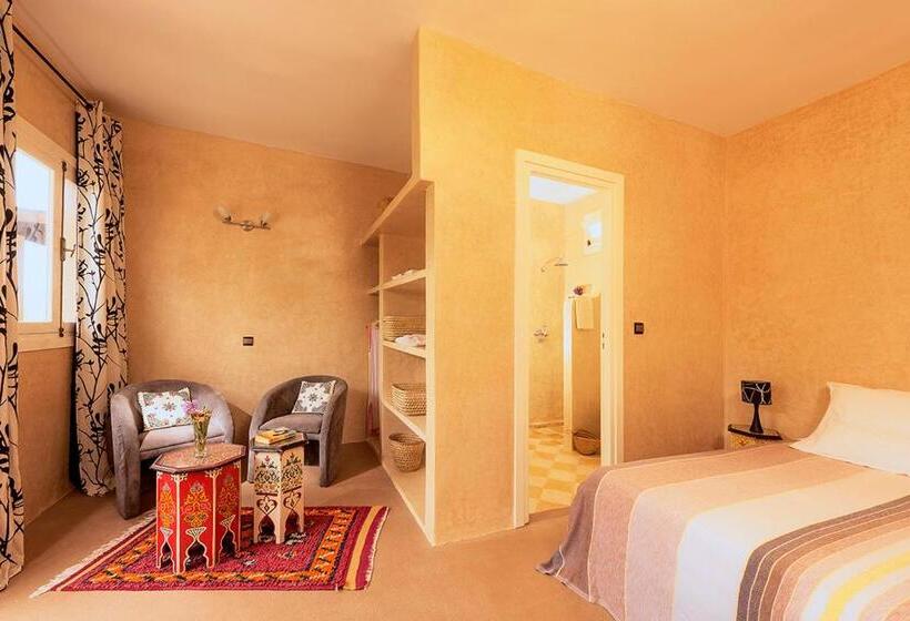 庭の見えるスタンダードトリプルルーム, Aftas Trip