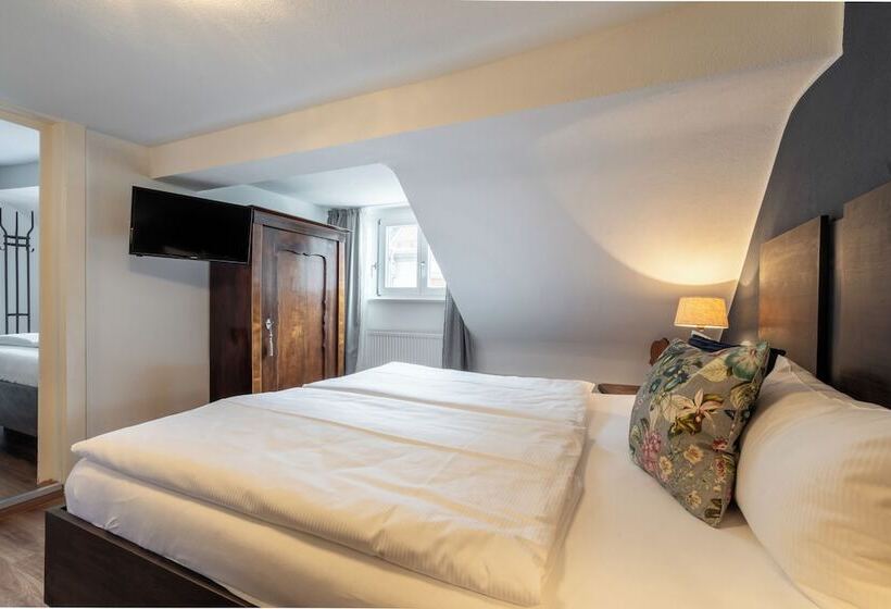 Семейный Номер, Am Fischmarkt