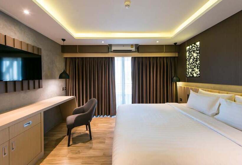 디럭스 룸, Nadee 10 Resort &