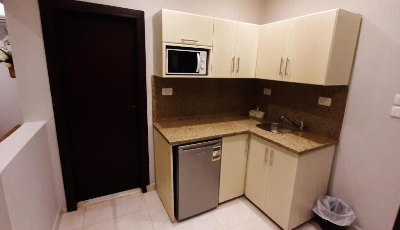 استودیو استاندارد با بالکن, Nakhil Inn Residence