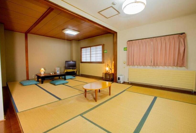 Quarto Economy Banheiro Compartilhado, Tae Windsor