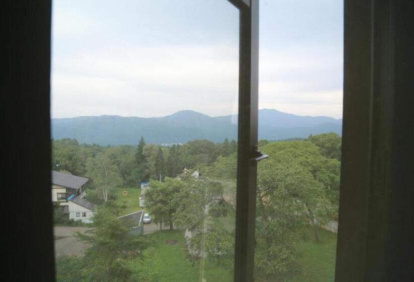 Quarto Deluxe, Tae Windsor