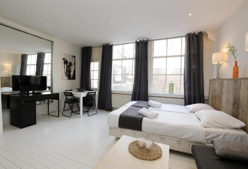 标准间, Amsliving