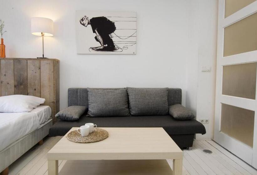 标准间, Amsliving