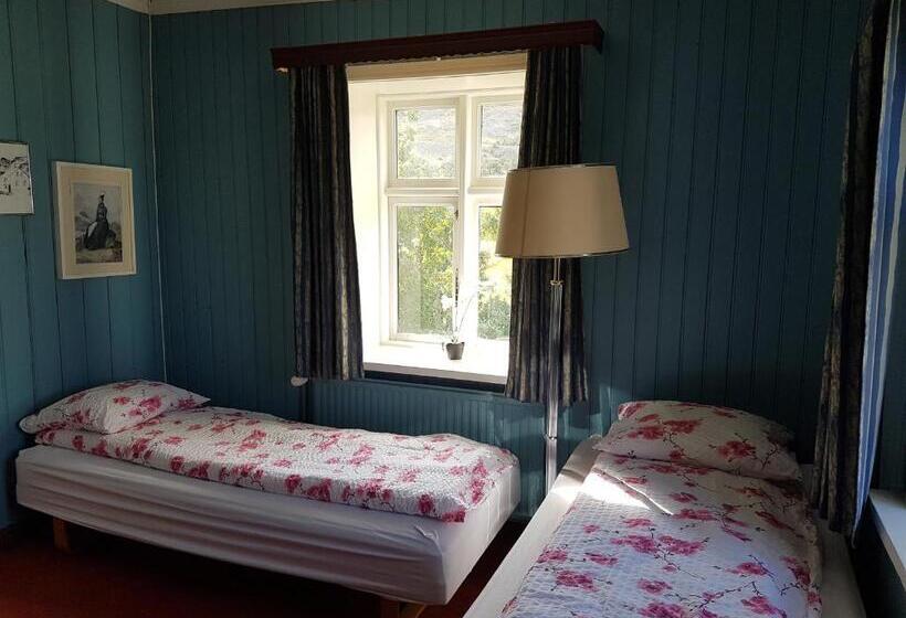 اتاق استاندارد چهار تخته, Guesthouse Gamli Bær