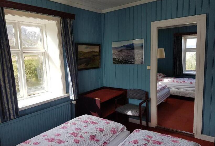 اتاق استاندارد چهار تخته, Guesthouse Gamli Bær