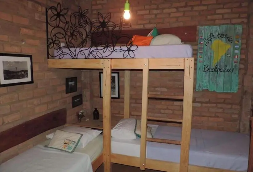 Standard Kolmen Hengen Huone, Hostelvi Guesthouse