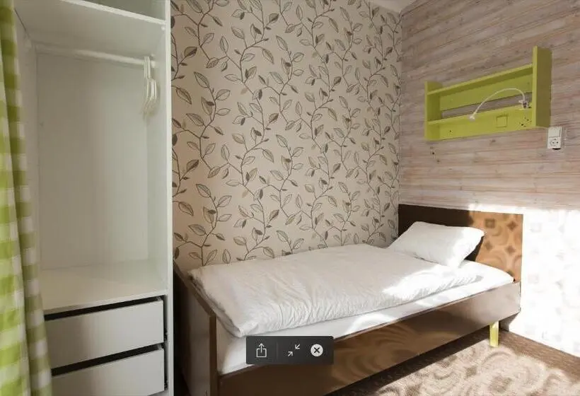 اتاق استاندارد یک نفره, Ridehouse