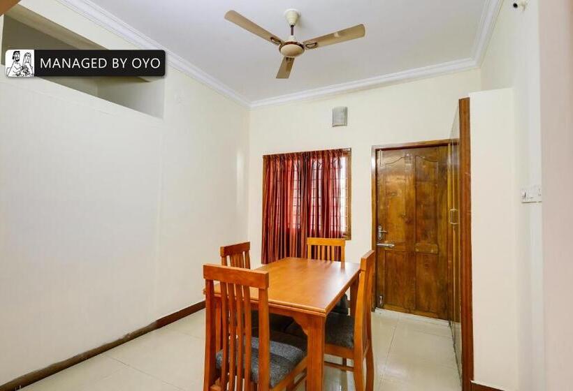 חדר קלאסי לשלושה, Alps Residency