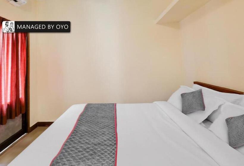 חדר קלאסי לשלושה, Alps Residency