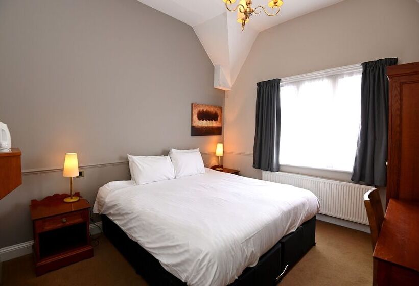 Номер Стандарт, Original White Hart, Ringwood By Marston's Inns