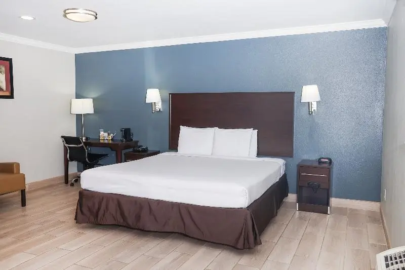 سوییت, Oyo Hotel Mcallen Airport South