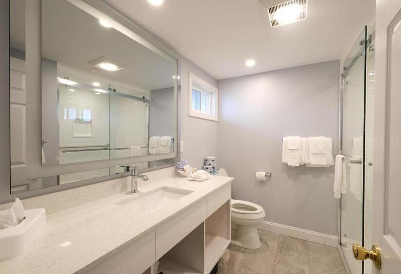 חדר סטנדרט עם מיטת קווין, Norseman Resort On The Beach