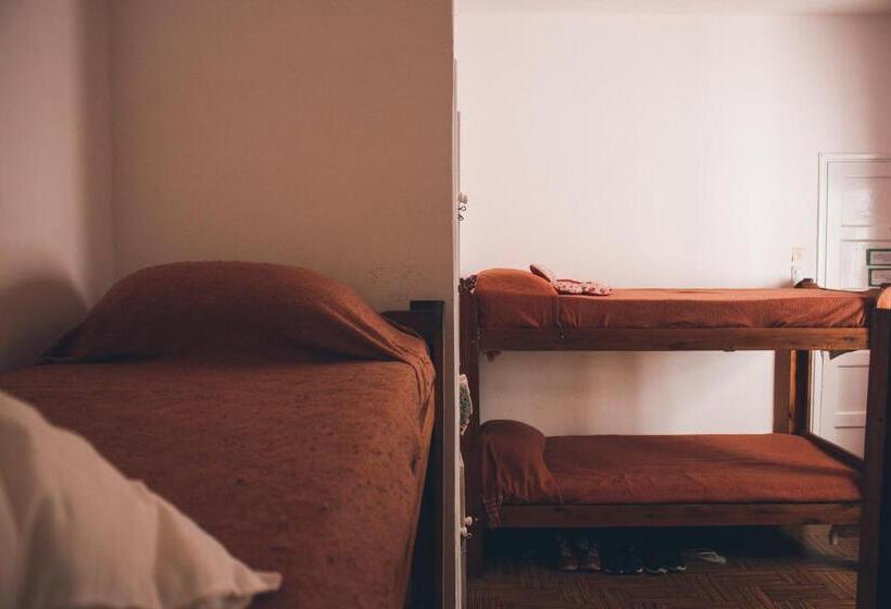 공동 객실, Yanquetruz