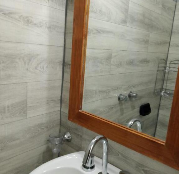 스탠다드 발코니 룸, Yanquetruz