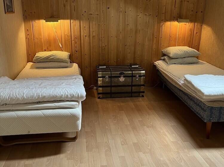 스탠다드 룸 더블 침대, Trunna Vandrarhem & Konferens