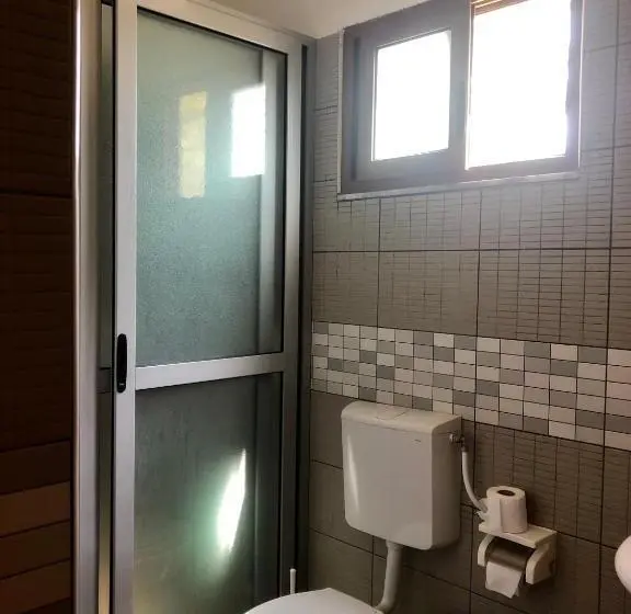Quarto Basic, Athina