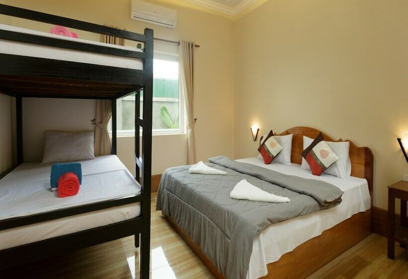 デラックスルーム, Emily And Nana Lodge