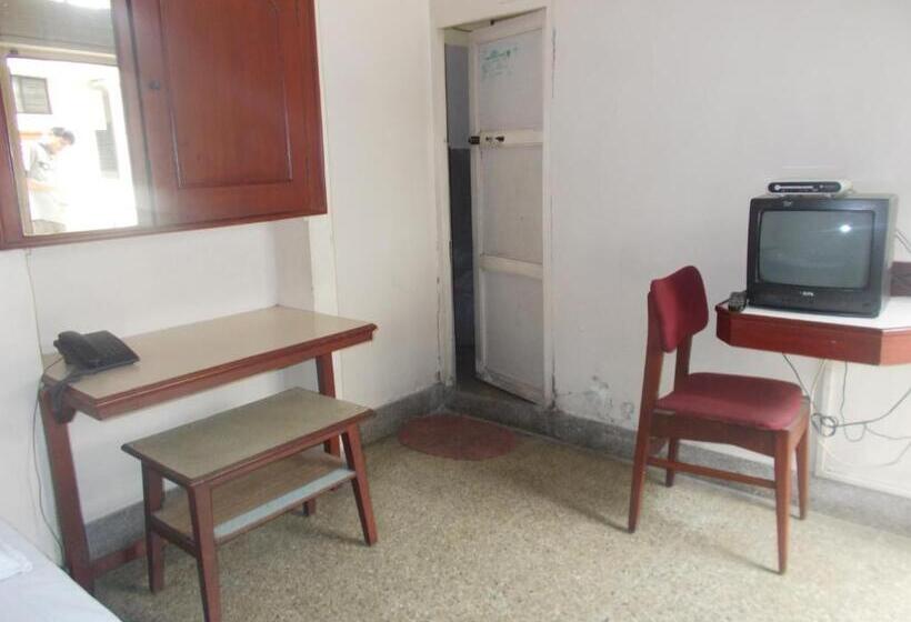 スタンダードシングルルーム, Modern