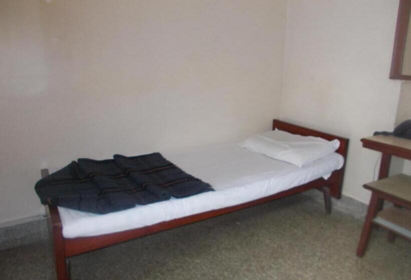 スタンダードシングルルーム, Modern