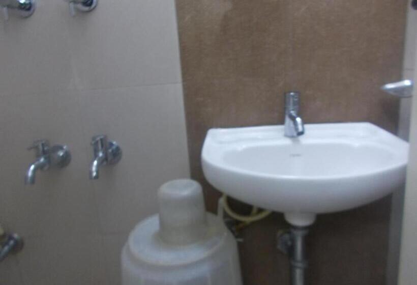 シングルデラックスルーム, Modern