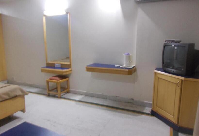 デラックスルーム, Modern