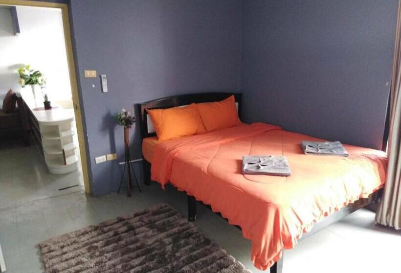 Семейный Номер Deluxe, Iris Hostel