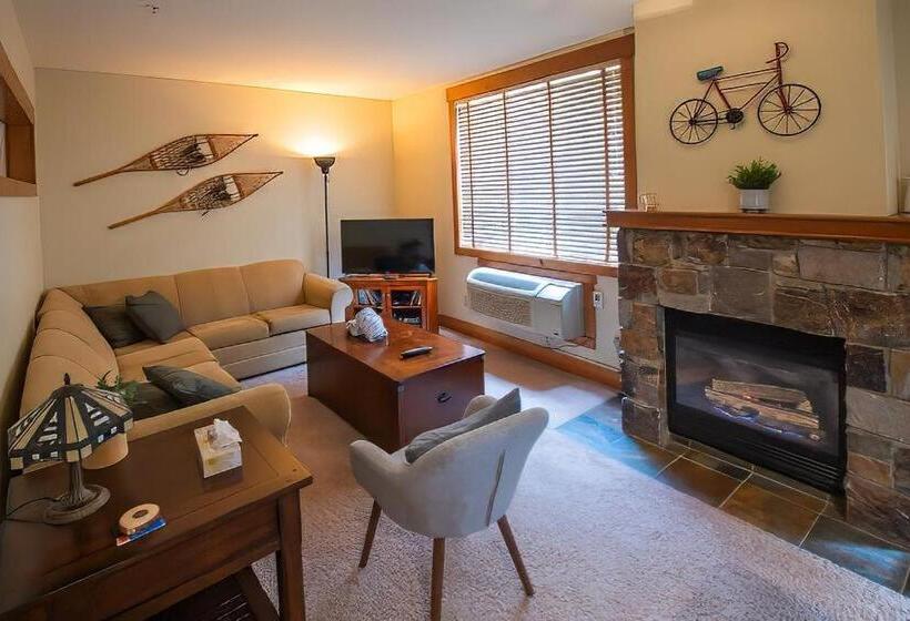 Студия Стандарт, Timberline Lodges By Fernie Lodging Co