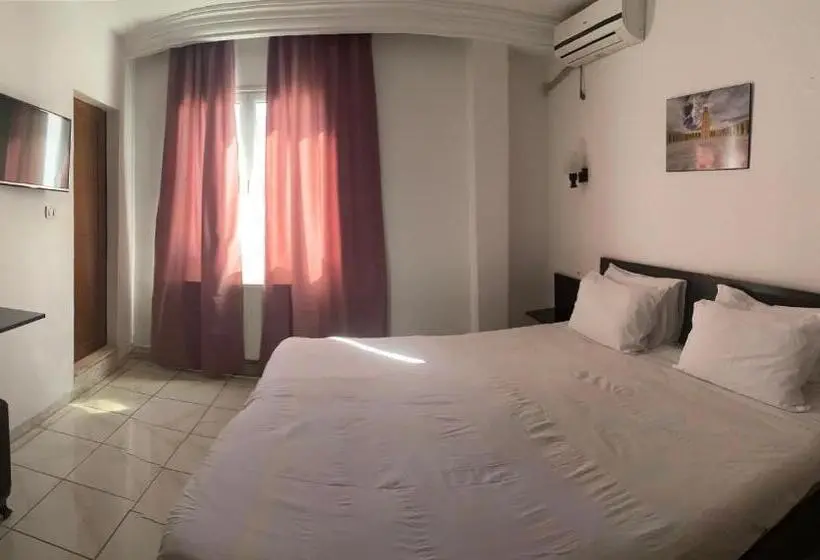 اتاق استاندارد یک نفره, Métropole Résidence