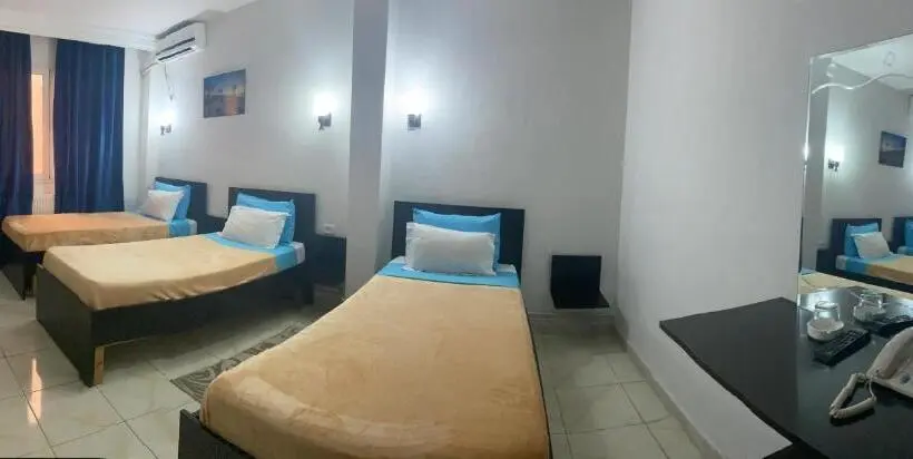 اتاق استاندارد سه نفره, Métropole Résidence