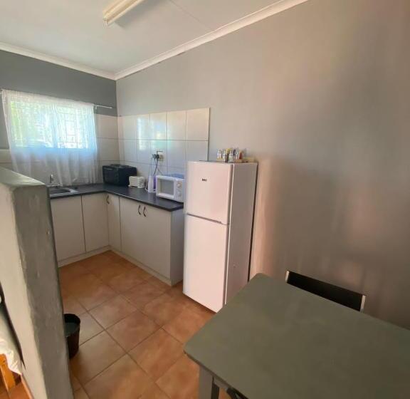 اتاق استاندارد, Karas Inn Bed And Breakfast