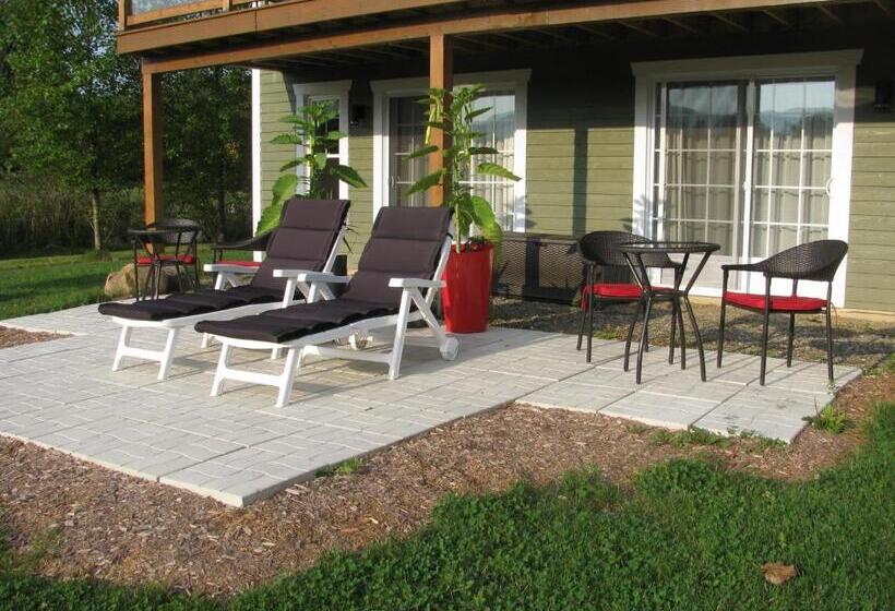 带大床的豪华间, Gî'temps Couette Et Café B&b