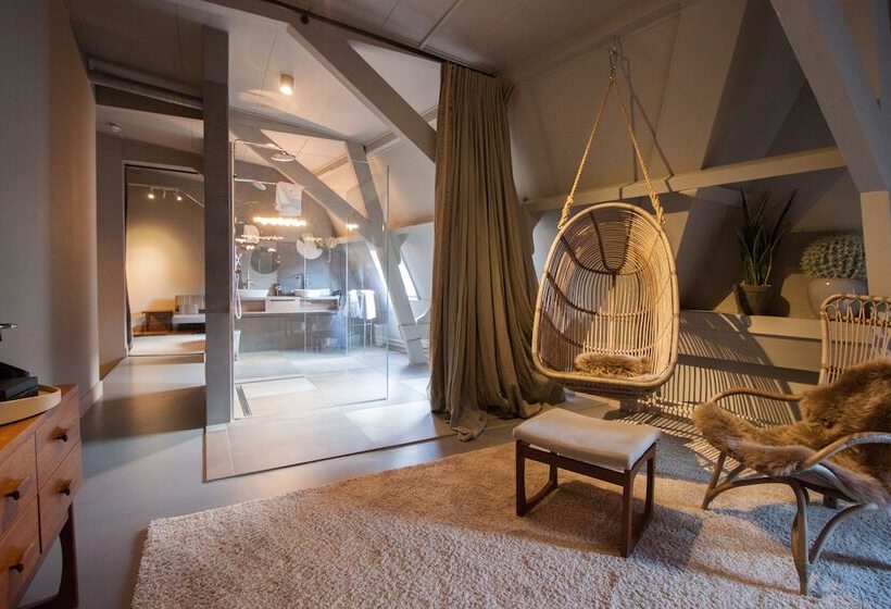 جناح ملكى, Boutiquehotel Staats