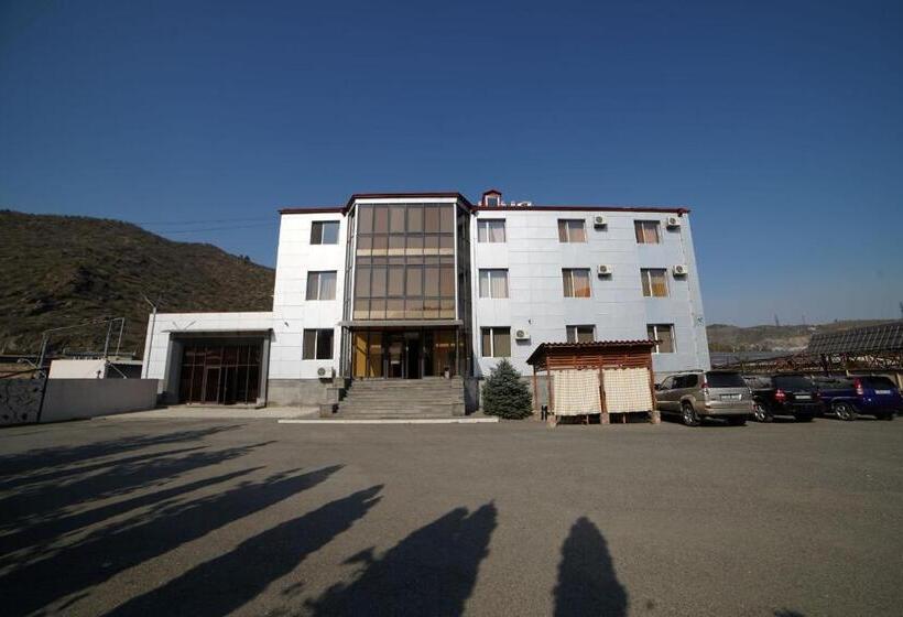 اتاق استاندارد, Syunik