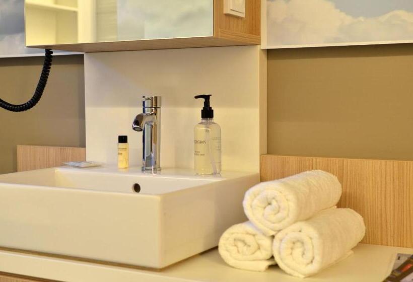 غرفة إقتصادية فردية, My Cloud Transit Hotel   Guests With International Flight Only!