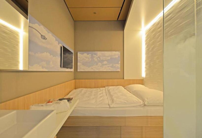 غرفة إقتصادية, My Cloud Transit Hotel   Guests With International Flight Only!