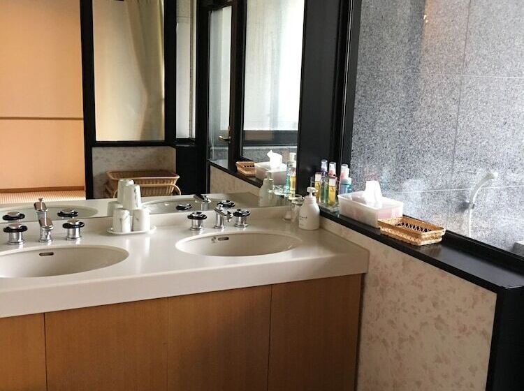 חדר סטנדרט לשלושה, Nakao Kogen Hotel Kazaguruma