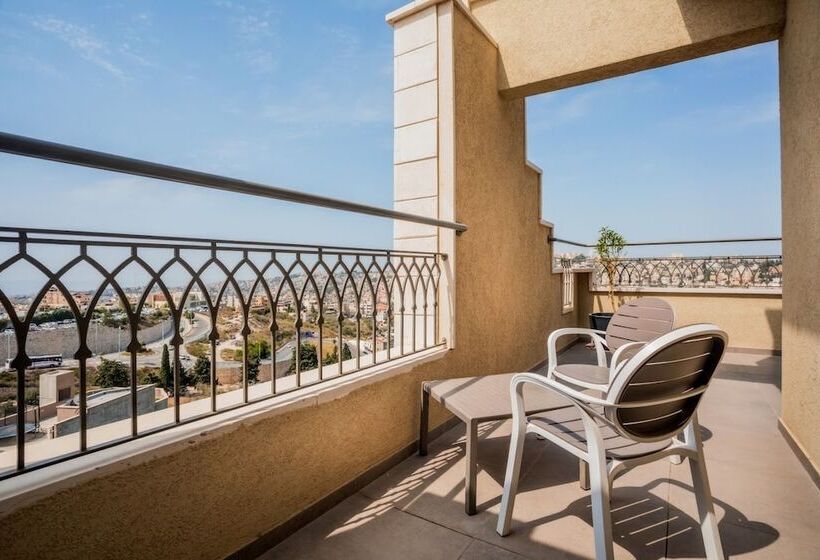 Suite Executiva, Ramada Olivie Nazareth