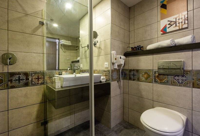 Quarto clássico, Ramada Olivie Nazareth