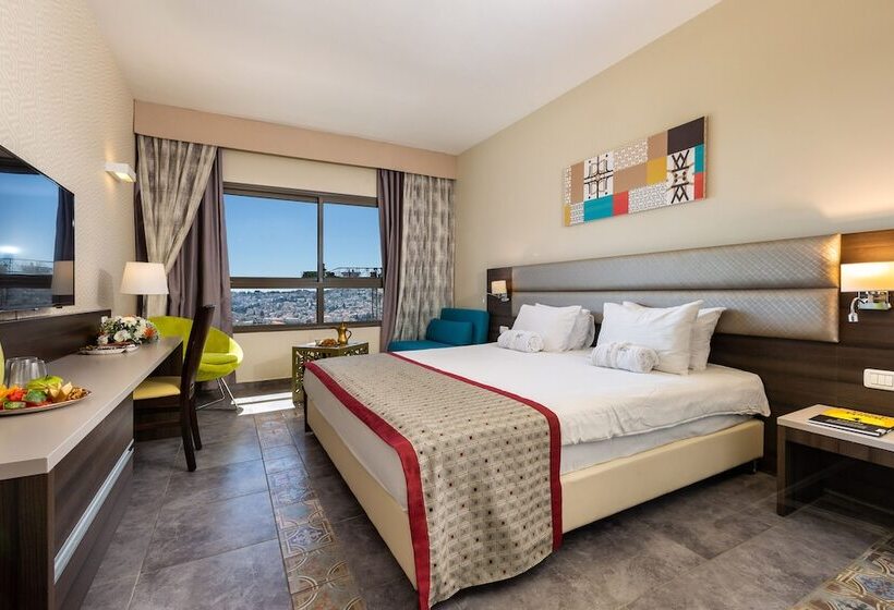 Quarto clássico, Ramada Olivie Nazareth