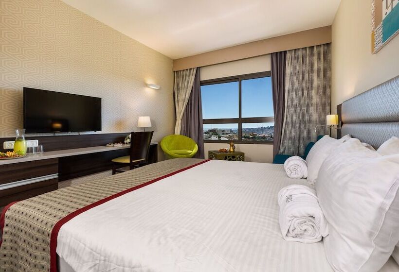 Quarto clássico, Ramada Olivie Nazareth