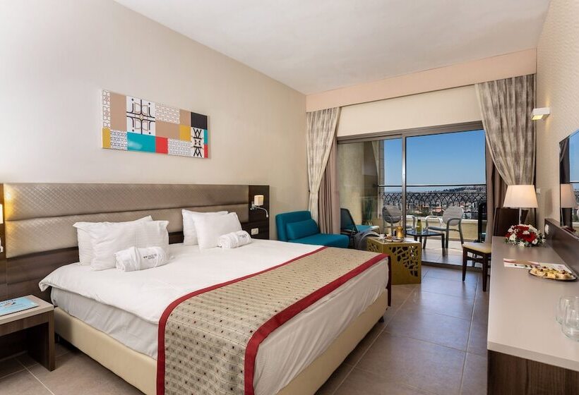 Quarto Deluxe Vista Cidade, Ramada Olivie Nazareth