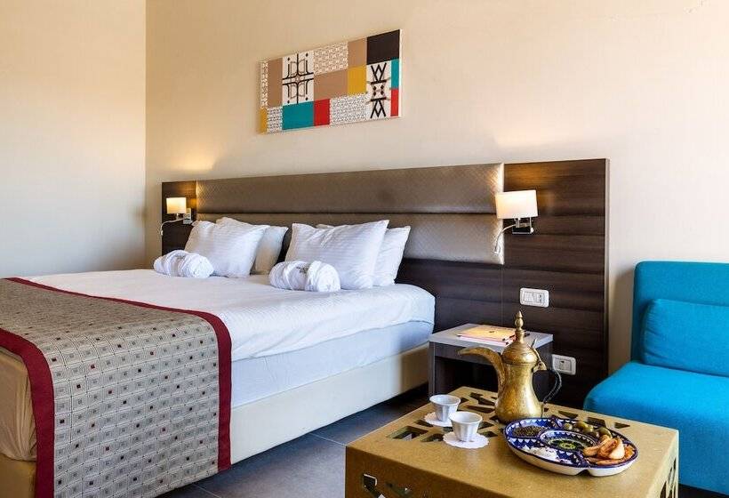 Quarto Deluxe Vista Cidade, Ramada Olivie Nazareth