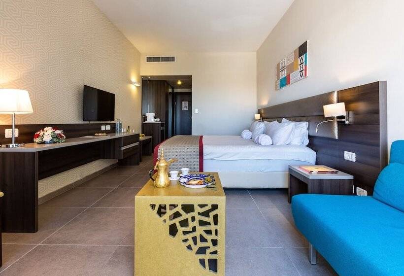 Quarto Deluxe Vista Cidade, Ramada Olivie Nazareth